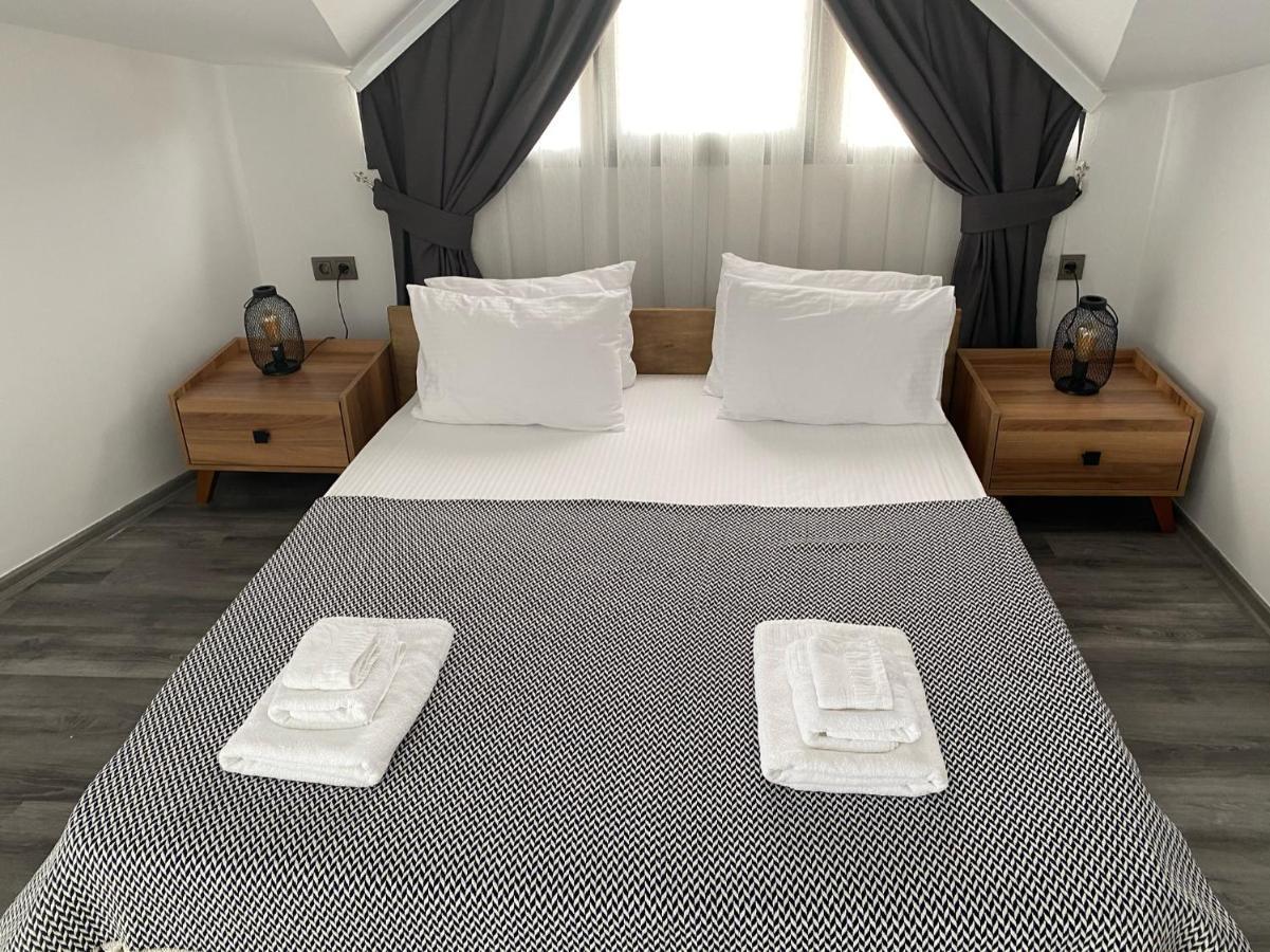 Trea Homes Marina Suites Мармарис Екстериор снимка